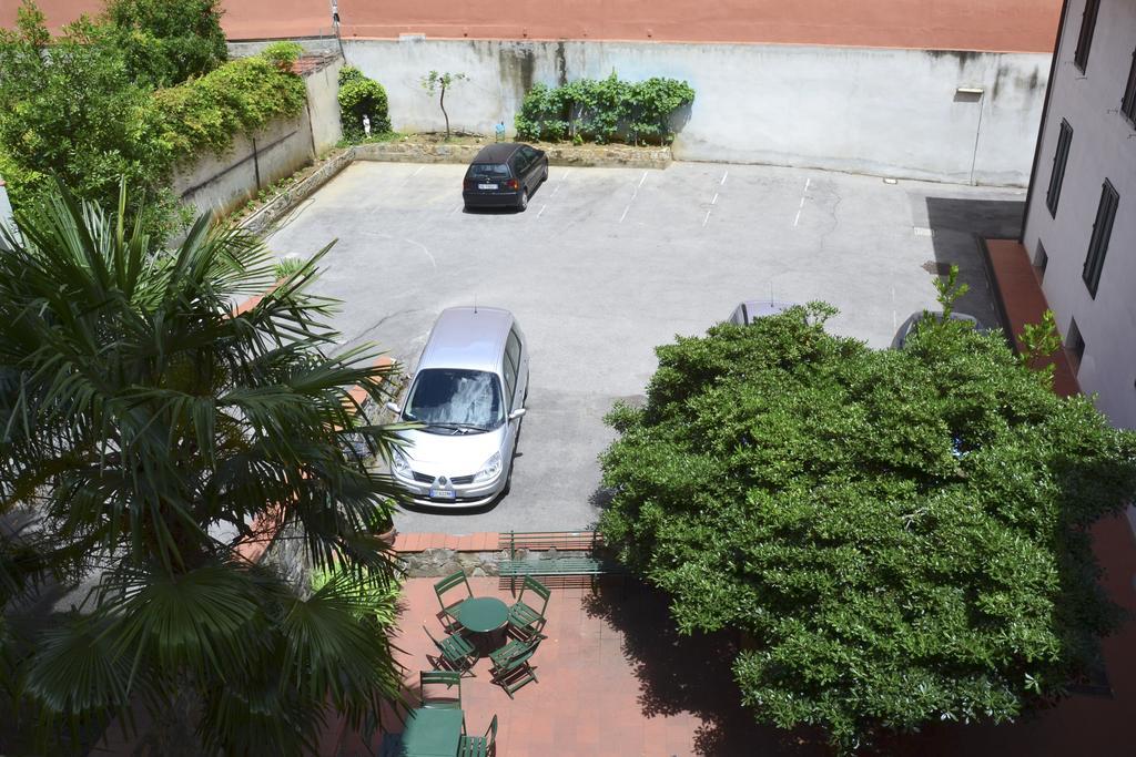 Hotel Arno Bellariva Florence Buitenkant foto