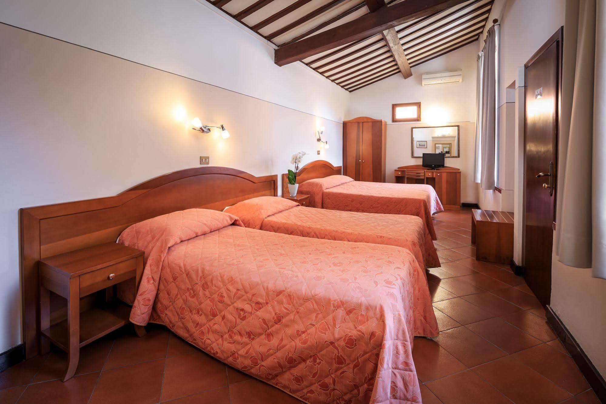 Hotel Arno Bellariva Florence Buitenkant foto
